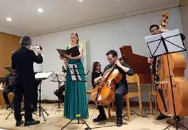 Ist mglicherweise ein Bild von 5 Personen, Klarinette, Violine und Oboe